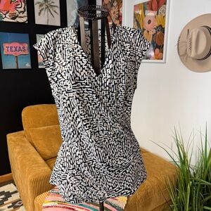 41 Hawthorn Black and White Tank Top